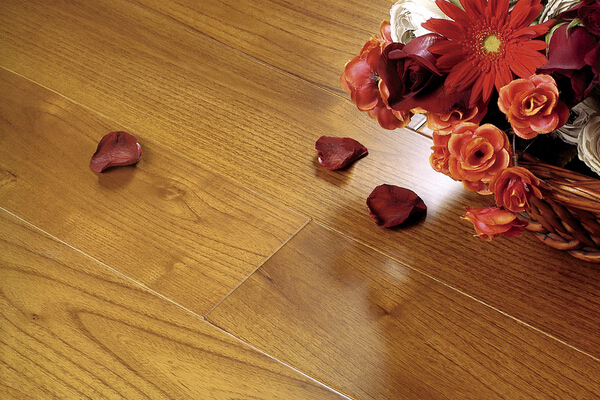 扬子地板多效净醛实木复合地板获高新技术产品认证
